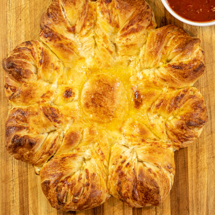 Feta Filled Star Bread (Tiropita-flavored)