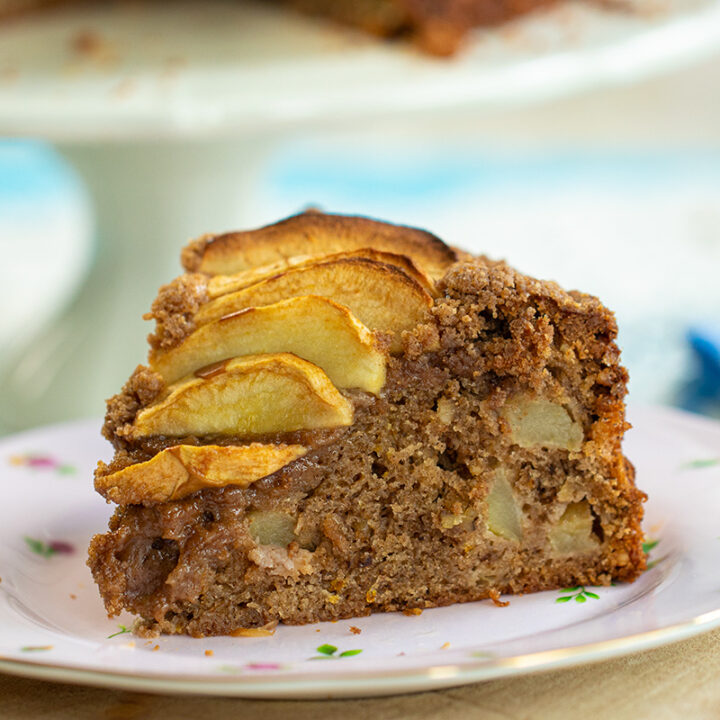 You're Going to Love This Apple Coffee Cake Recipe