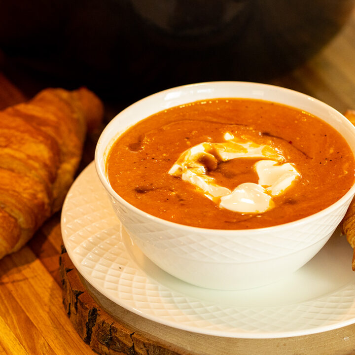 Roasted Tomato & Red Pepper Soup