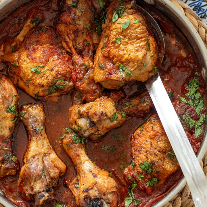 Mediterranean Chicken Plaki (Greek Oven-Baked Chicken with Tomatoes & Onions)