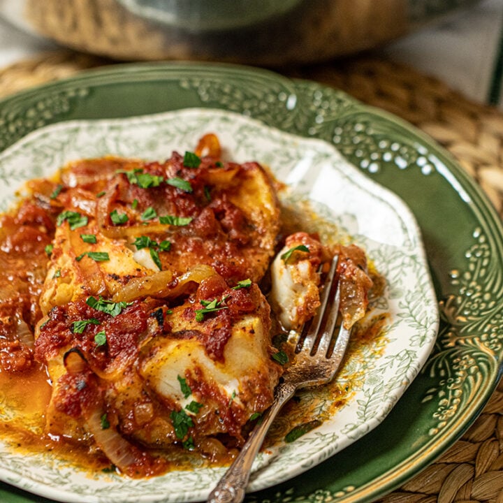Mediterranean Psari Plaki (Oven-Baked Fish with Tomatoes & Onions)