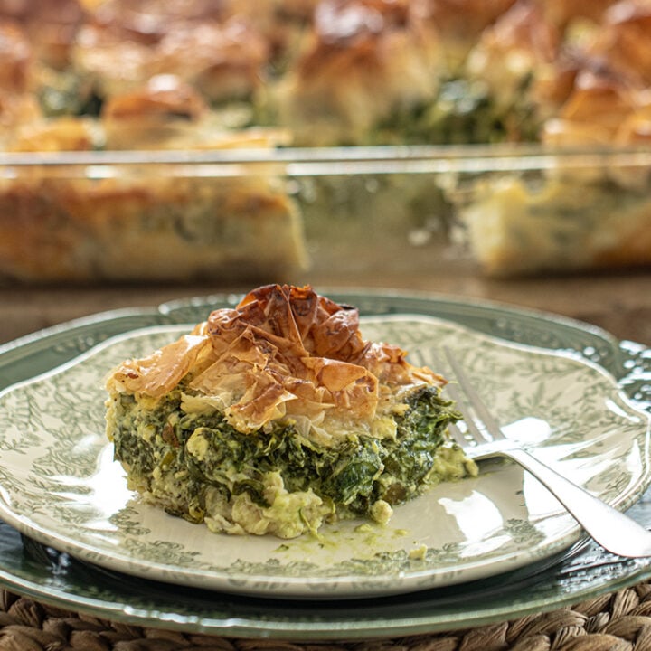 Spanakopita Rosette Pie  (Spanakopita Meets Galatopita)