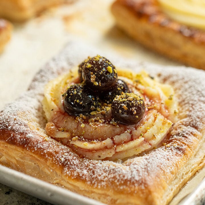 Galaktoboureko Danishes